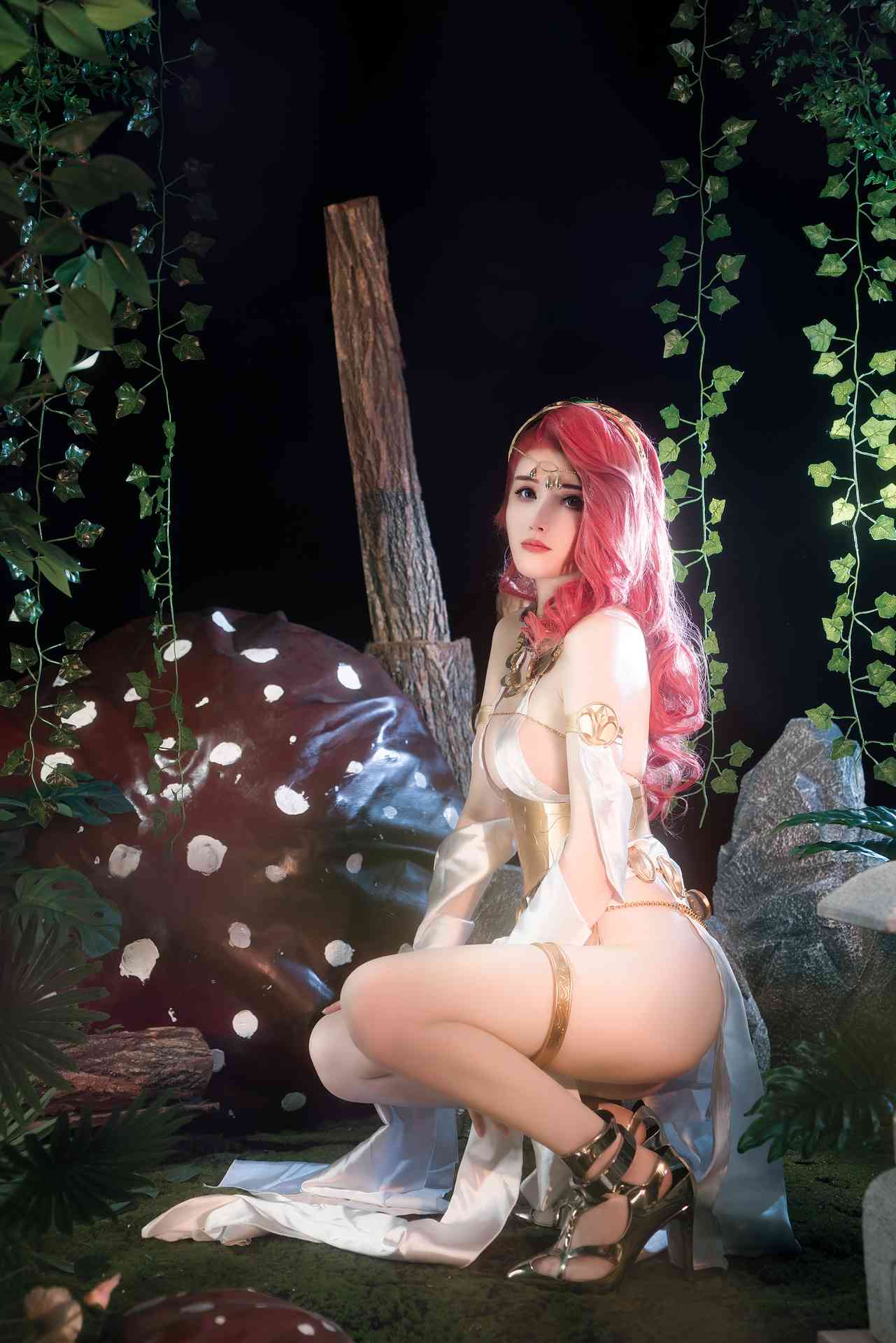 鹿八岁哥布林女王